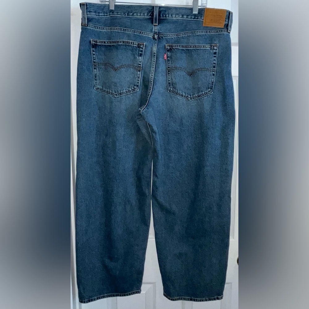 Levi's Premium Baggy Dad Wide Leg Jeans Women's Sz 34 Medium Wash distressed - Picture 4 of 6
